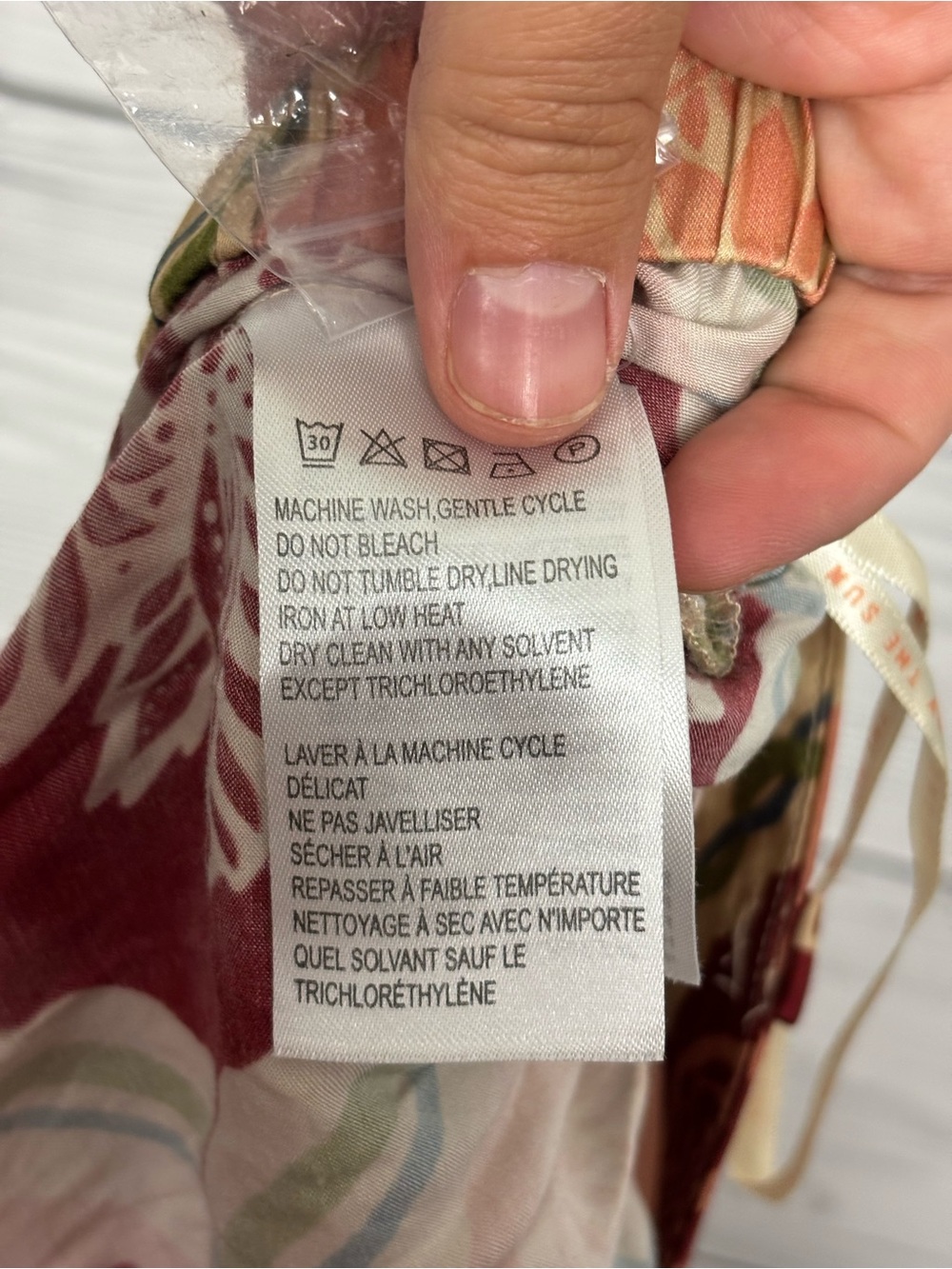 FARM Rio for Anthropologie pineapple satin wide leg palazzo pants size large - Picture 16 of 16